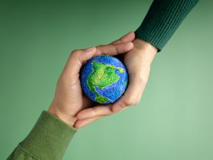 Sustentabilidade e economia com carregadores elétricos